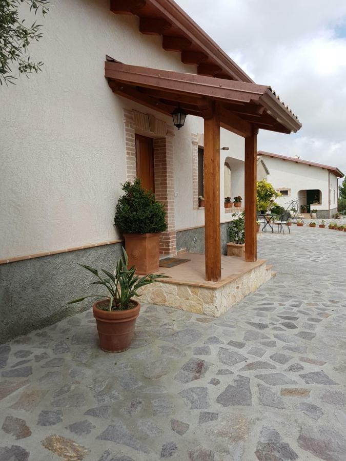Вілла Borgo Santa Lucia Кропані Екстер'єр фото